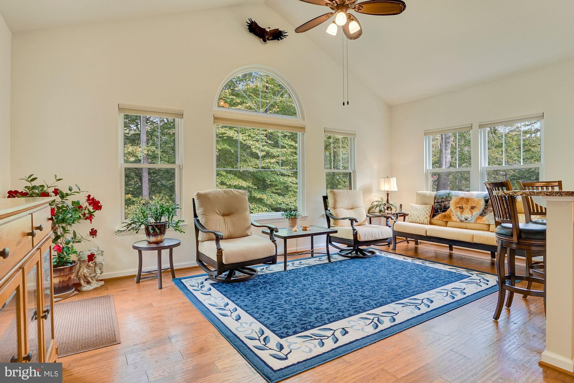 8172 Counselor Road Manassas, VA 20112 - Photo 21 of 59 Sunroom with tranquil views