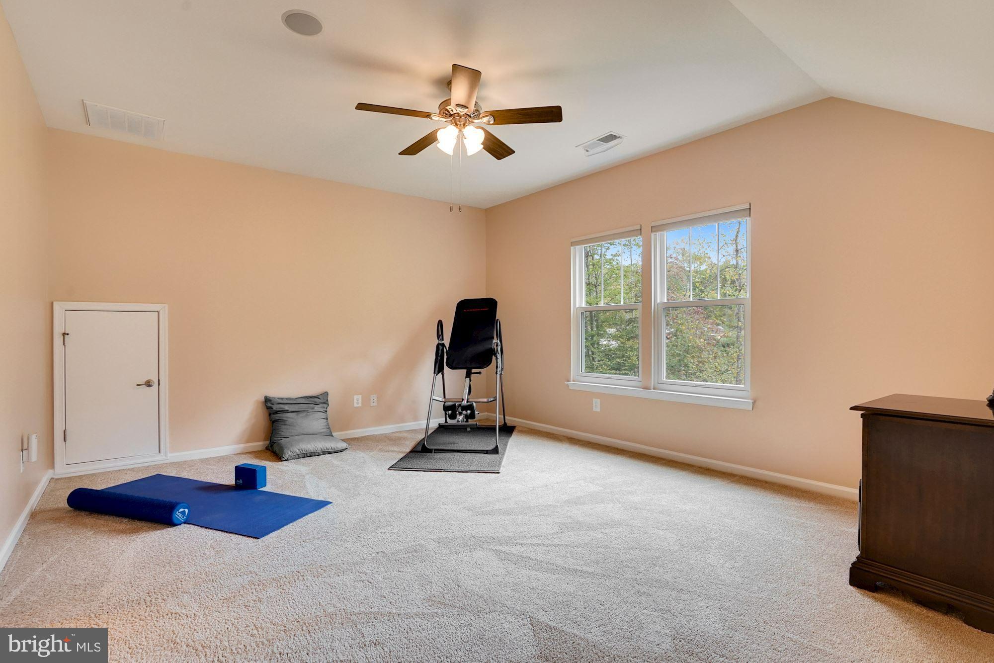 8172 Counselor Road Manassas, VA 20112 - Photo 43 of 59 Second master bedroom with full bathroom