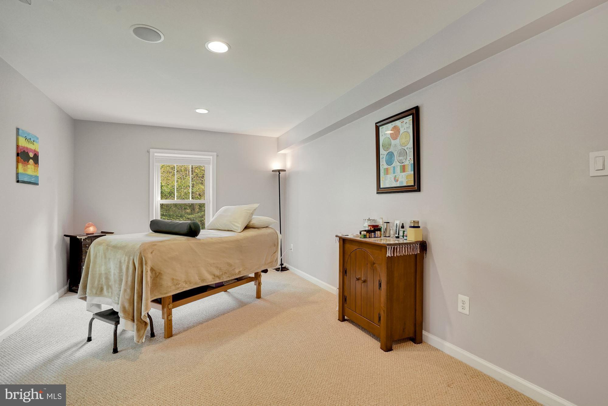 8172 Counselor Road Manassas, VA 20112 - Photo 55 of 59 Office/ In-Law Suite