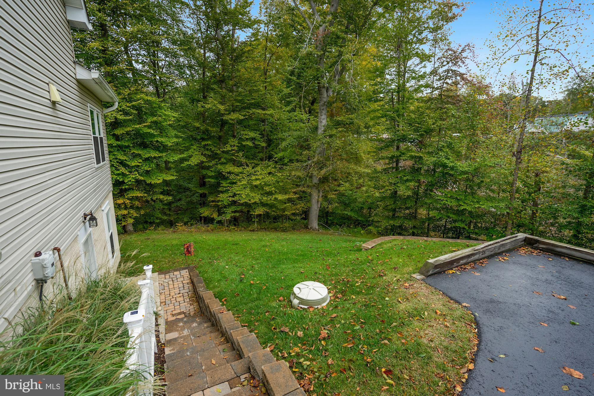 8172 Counselor Road Manassas, VA 20112 - Photo 57 of 59 Separate side entrance