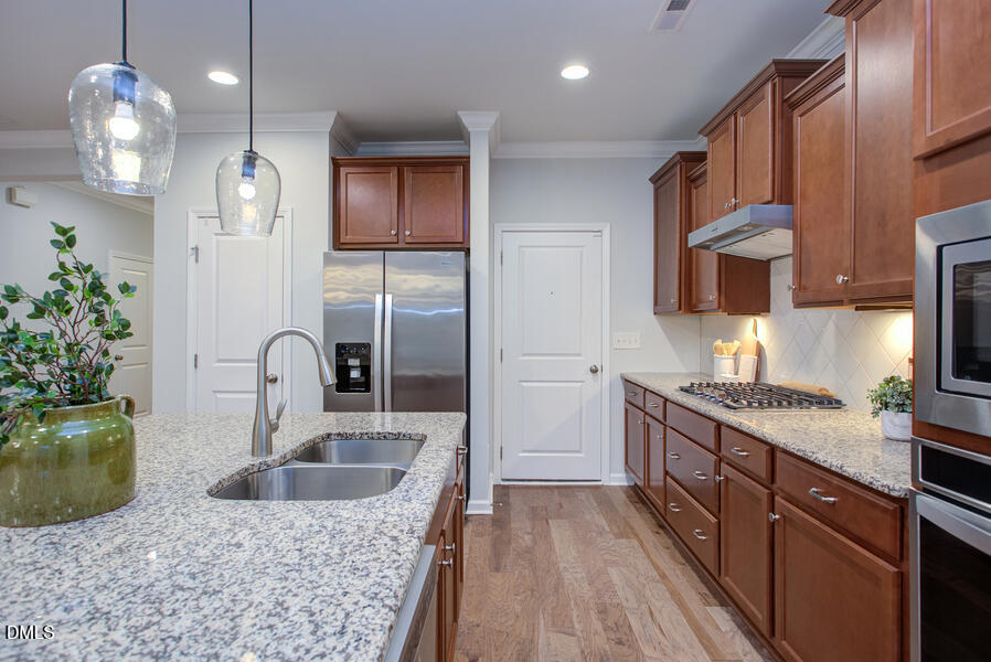 1136 Southpoint Trail Durham, NC 27713 - Photo 8 of 35 Kitchen