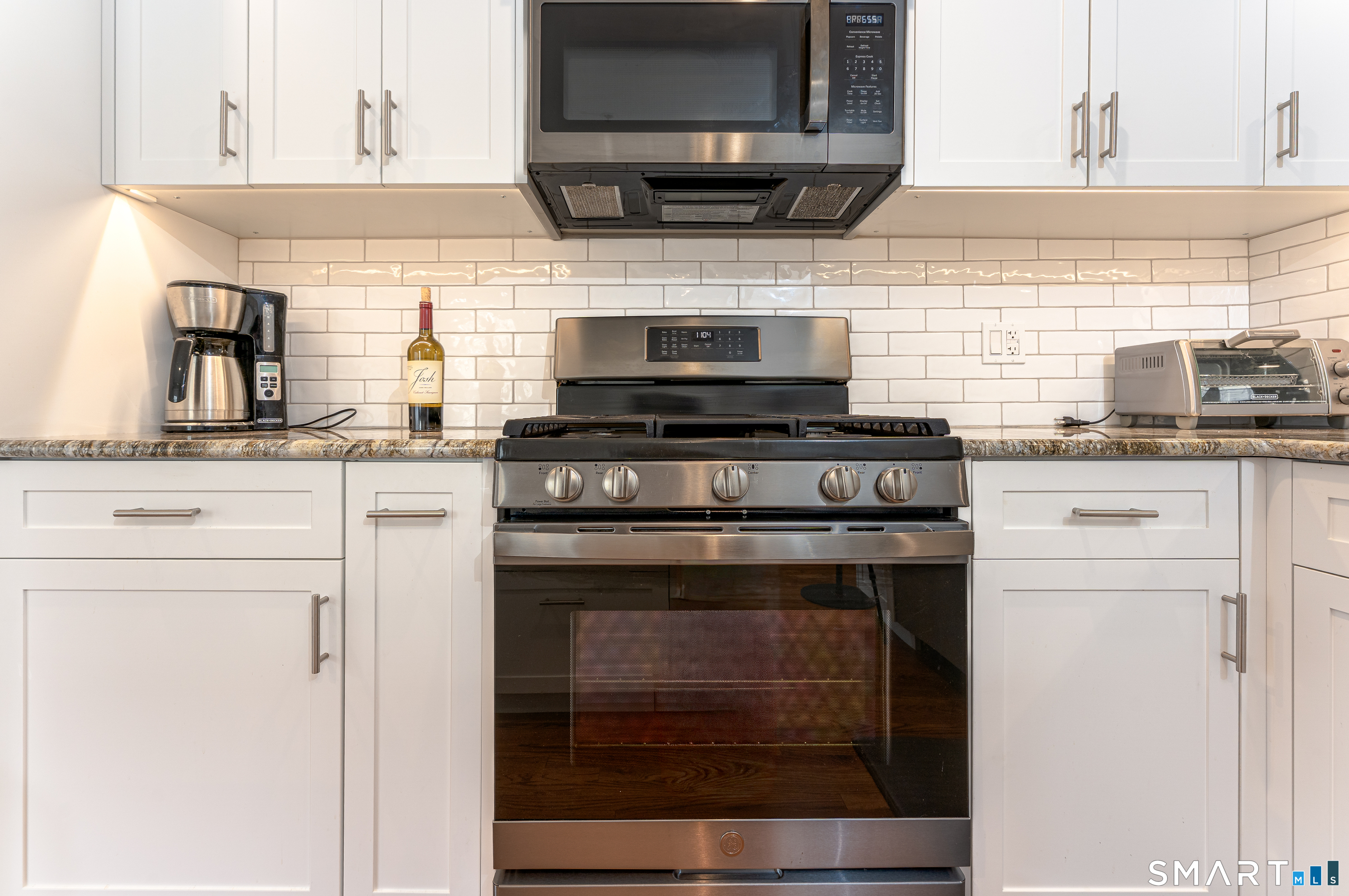 280 Old Lambert Road, Unit 280 Orange, CT 06477 - Photo 10 of 39