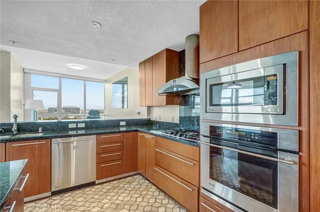 $9,000 | 3131 Michelson Drive, Unit 1504, Irvine, CA 92612