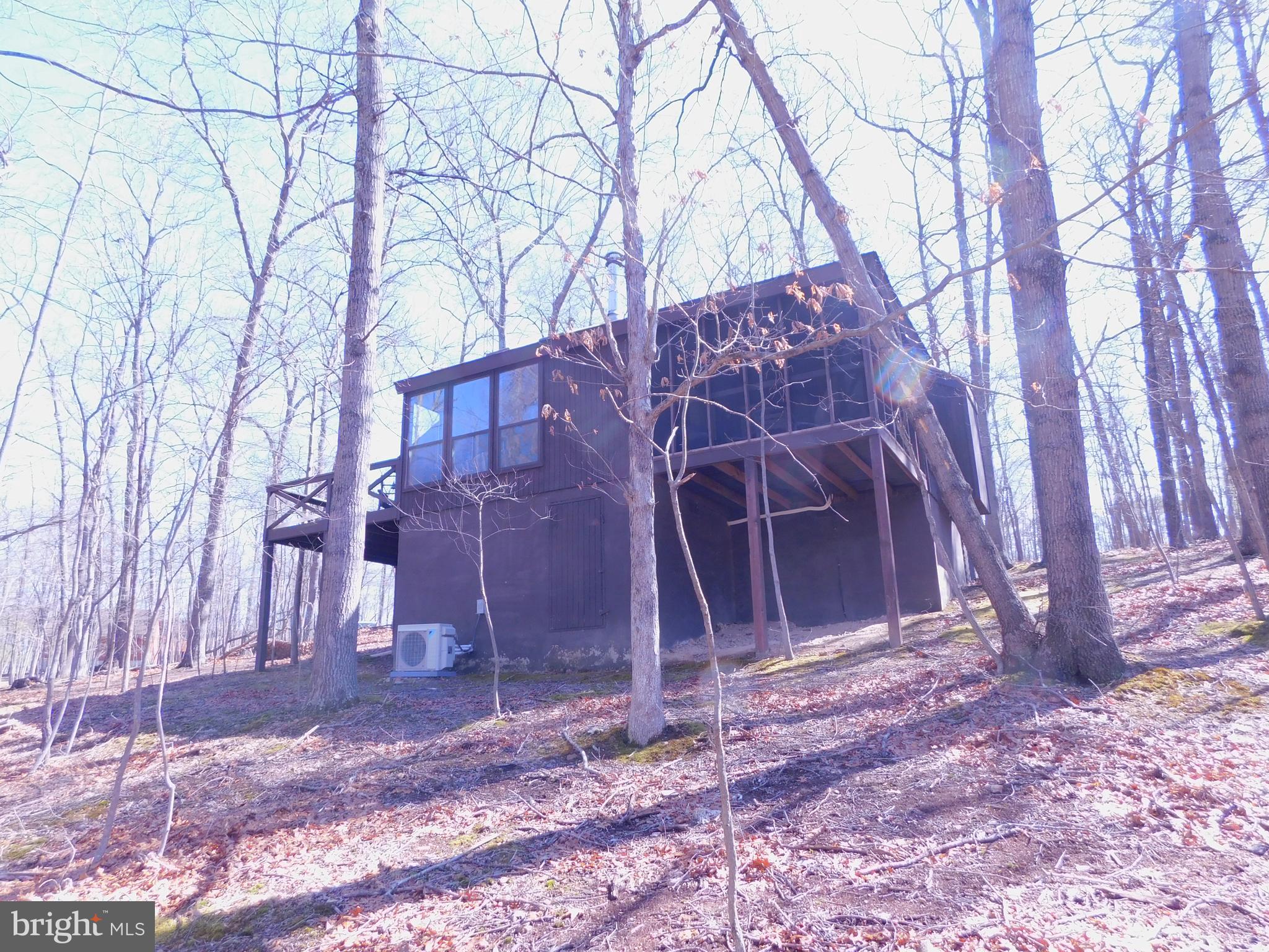 Private setting on a beautiful wooded location