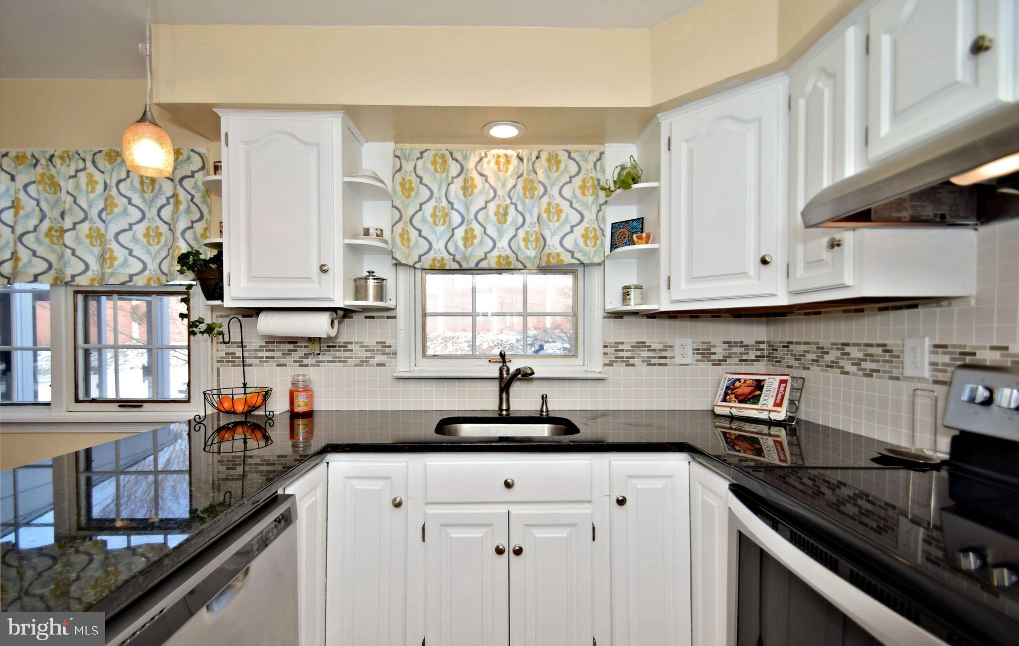 1618 Dogwood Road Flourtown, PA 19031 - Photo 23 of 60 Kitchen