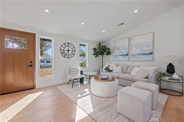 $699,000 | 19017 Drycliff Street, Canyon Country, CA 91351