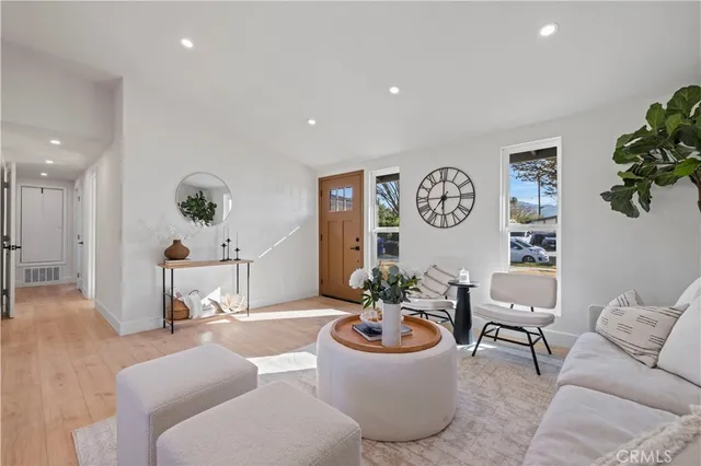 $699,000 | 19017 Drycliff Street, Canyon Country, CA 91351