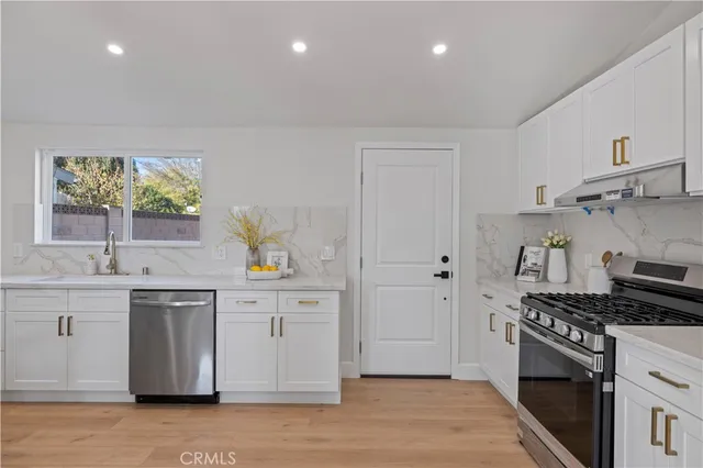 $699,000 | 19017 Drycliff Street, Canyon Country, CA 91351