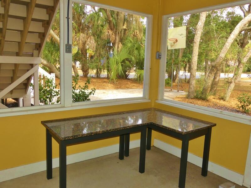 304 Jungle Road Edisto Island, SC 29438 - Photo 78 of 92 P1880990 (800x600)