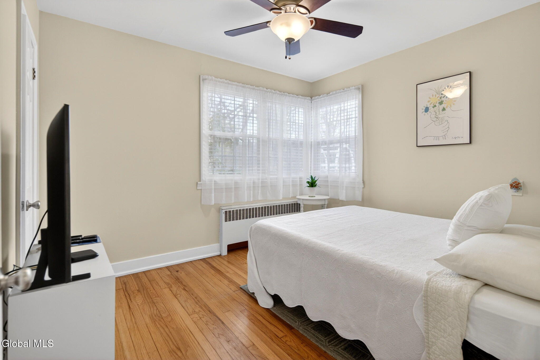 1041 Niskayuna Road Niskayuna, NY 12309 - Photo 17 of 26 15-web-or-mls-015-013_DSC02069