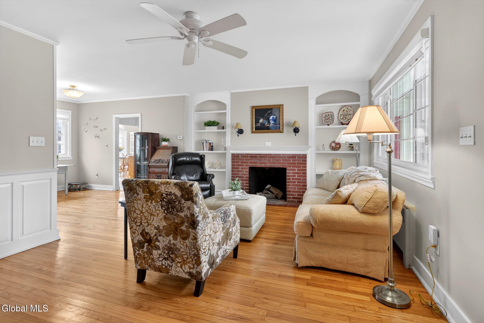 1041 Niskayuna Road Niskayuna, NY 12309 - Photo 5 of 26 3-web-or-mls-003-002_DSC01970