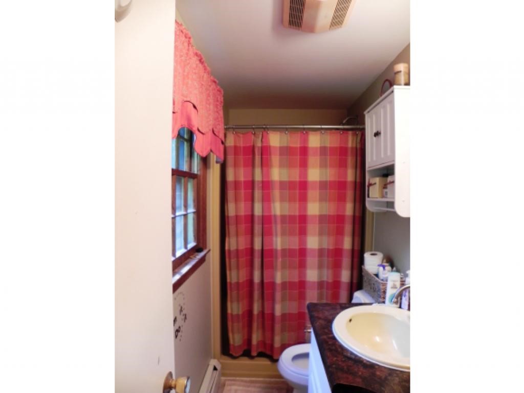 18 Scribner Road Raymond, NH 03077 - Photo 16 of 24