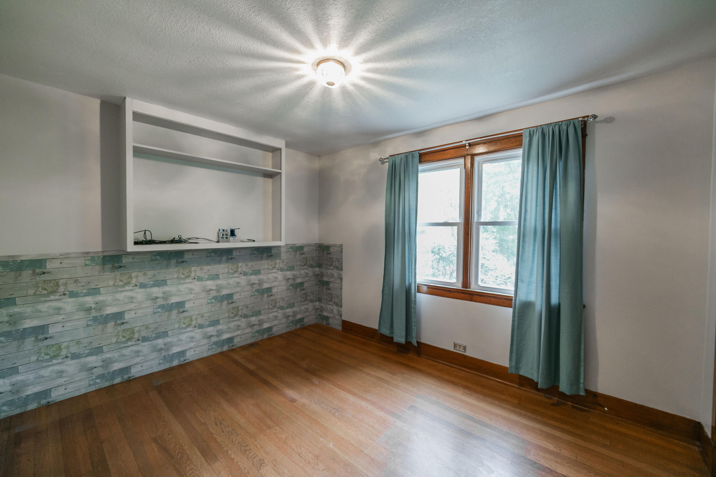 129 Chestnut Hill Road Harriman, TN 37748 - Photo 36 of 38 Kim TV Room