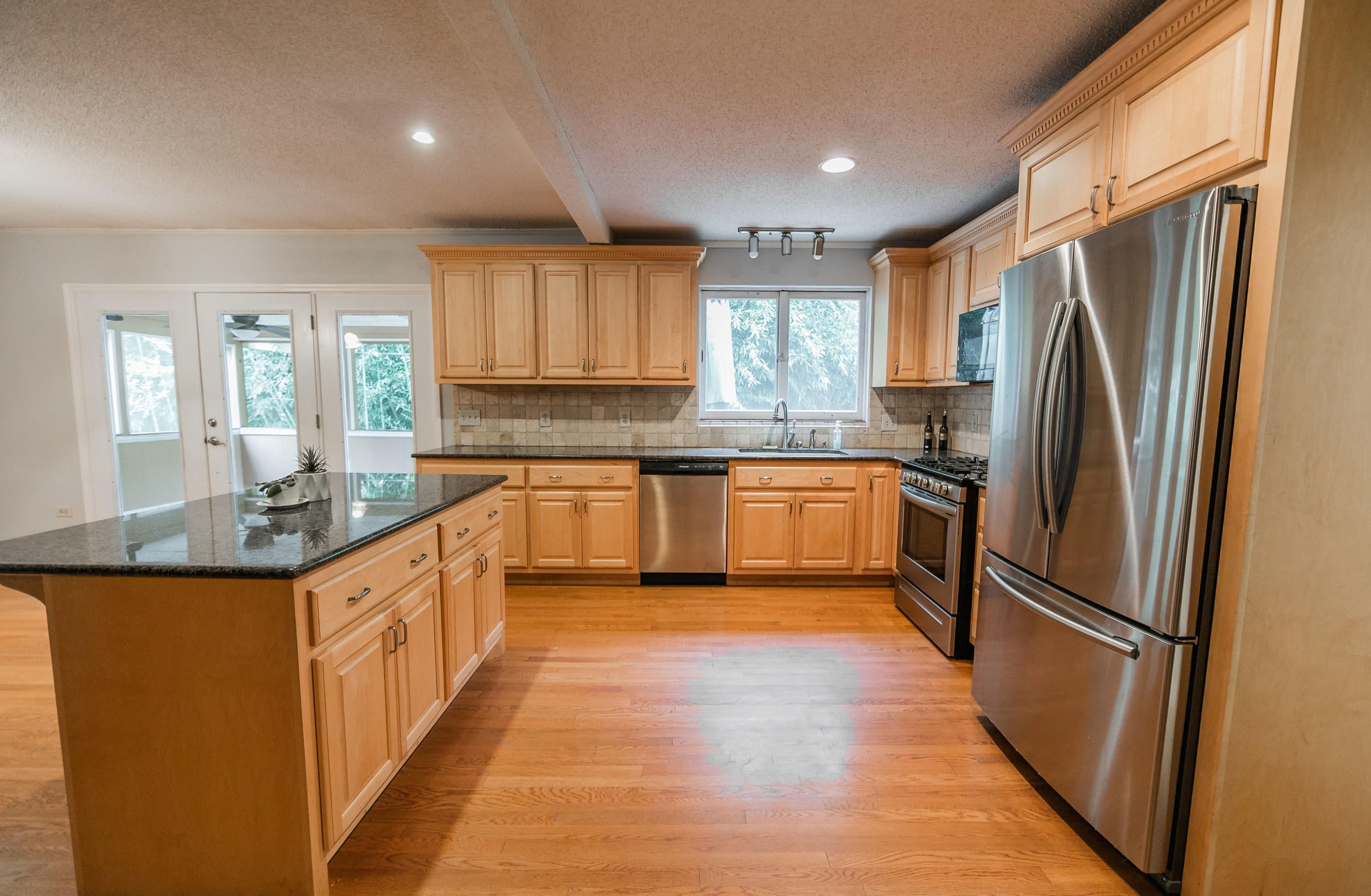 129 Chestnut Hill Road Harriman, TN 37748 - Photo 7 of 38 Kim Kitchen 3