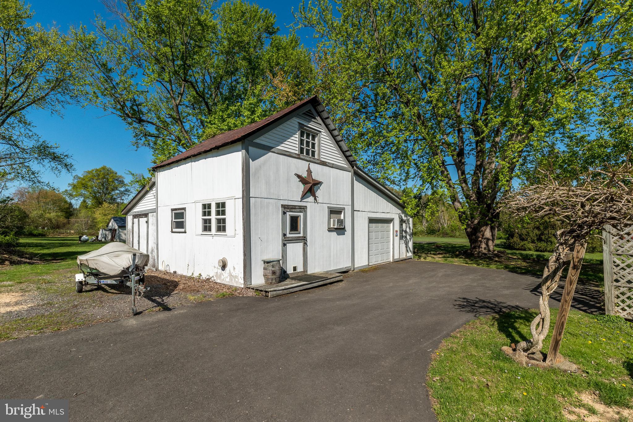 1664 Chestnut Ridge Road Upper Black Eddy, PA 18972 - Photo 33 of 45