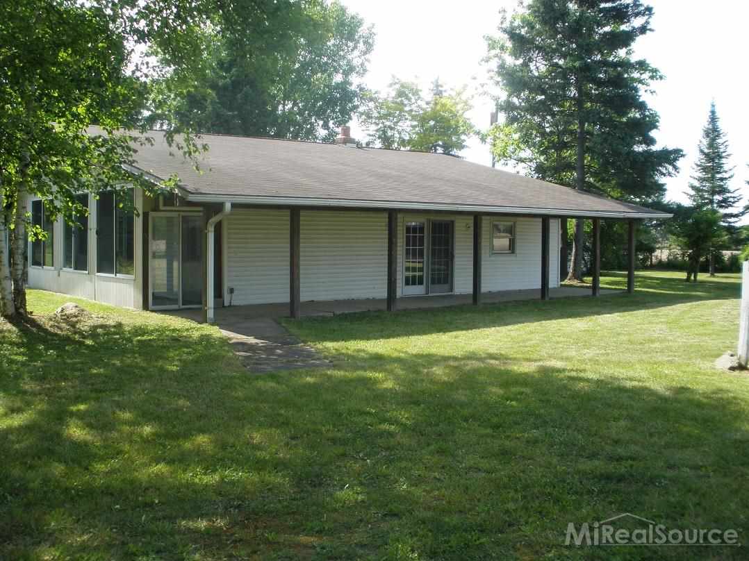 2300 Riley Center Road Memphis, MI 48041 - Photo 8 of 30 31197448-7.JPG