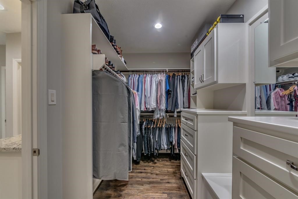 331 West 30th Street Houston, TX 77018 - Photo 21 of 29