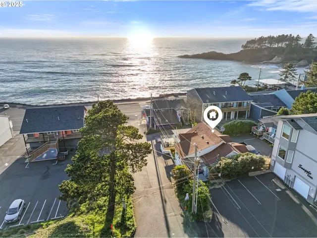 $965,000 | 25 Northeast Clarke Street, Depoe Bay, OR 97341