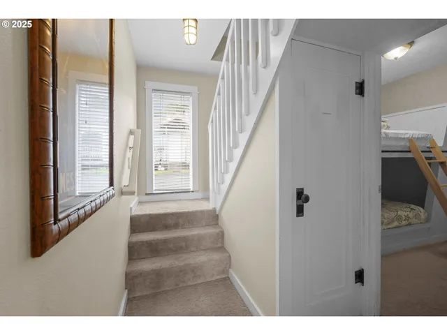 $965,000 | 25 Northeast Clarke Street, Depoe Bay, OR 97341