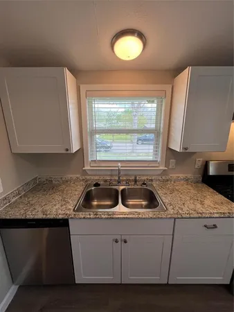 $1,700 | 718 East Daugherty Drive, Garland, TX 75041