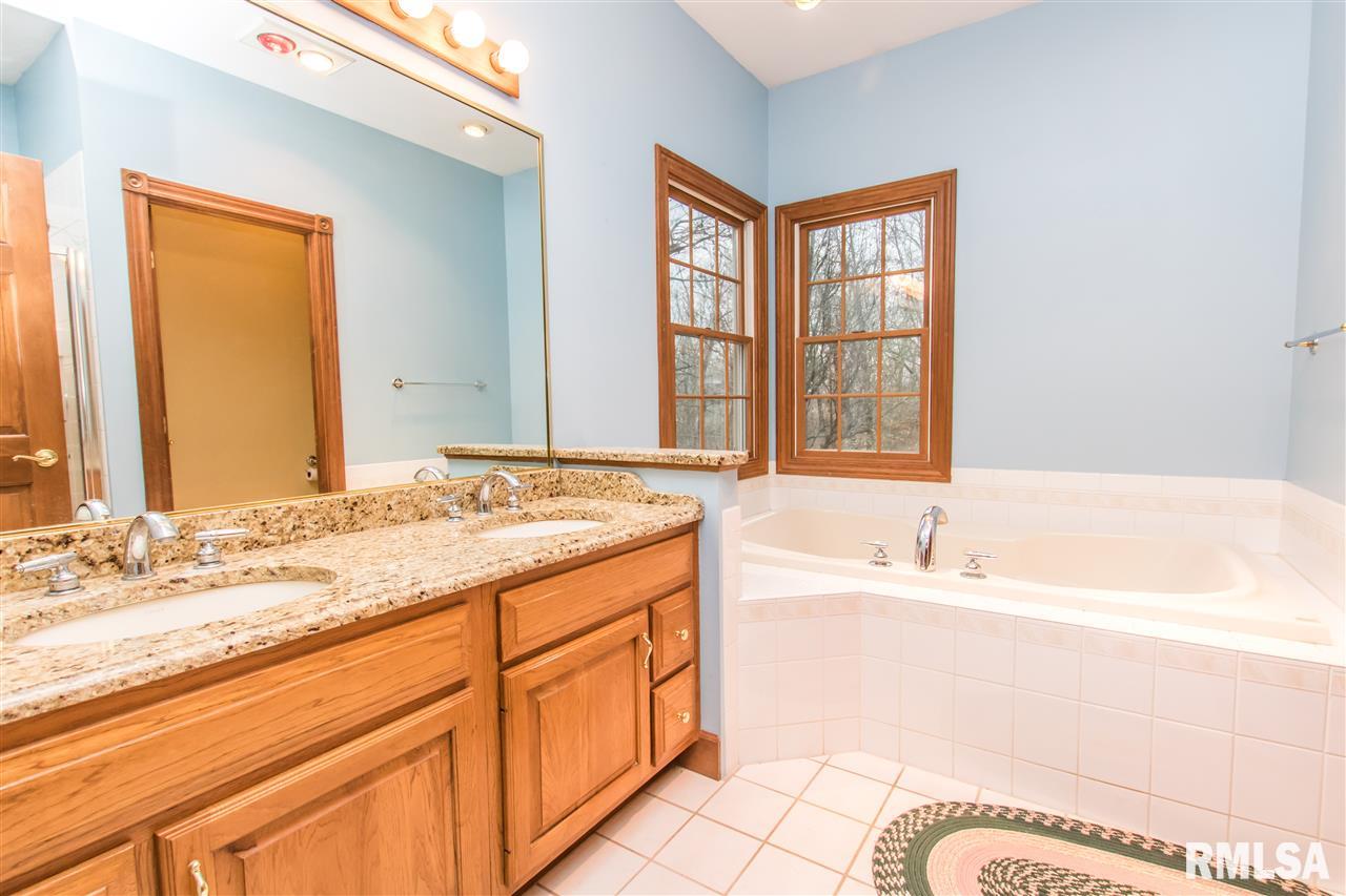 16719 West Martin Road Brimfield, IL 61517 - Photo 11 of 36 Gallery Image 11