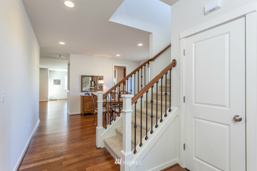 4318 229th Place Southeast Bothell, WA 98021 - Photo 2 of 18