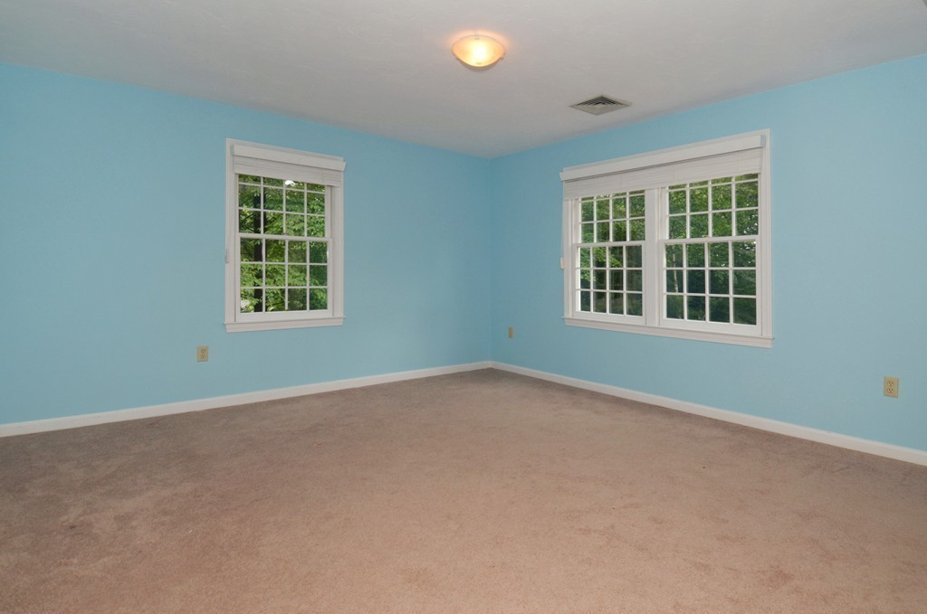 14 Elizabeth Road Hopkinton, MA 01748 - Photo 20 of 30 Gallery Image 20