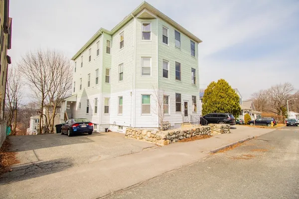 $695,000 | 91 Stanton Street, Worcester, MA 01605