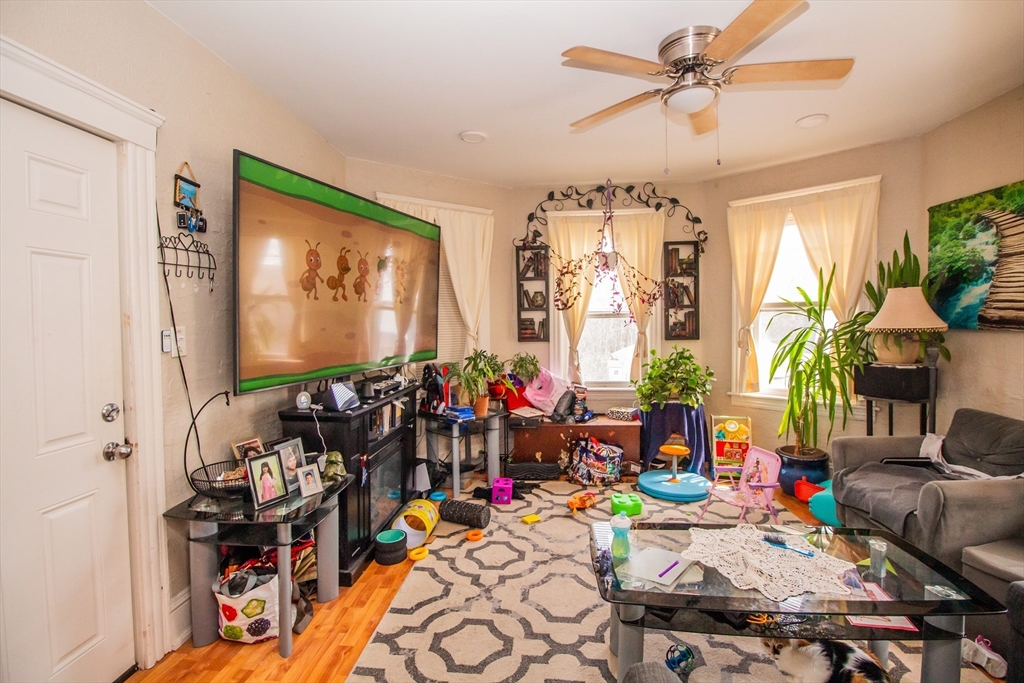 91 Stanton Street Worcester, MA 01605 - Photo 14 of 28