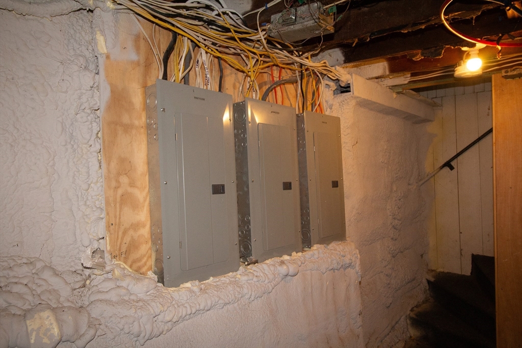 91 Stanton Street Worcester, MA 01605 - Photo 27 of 28