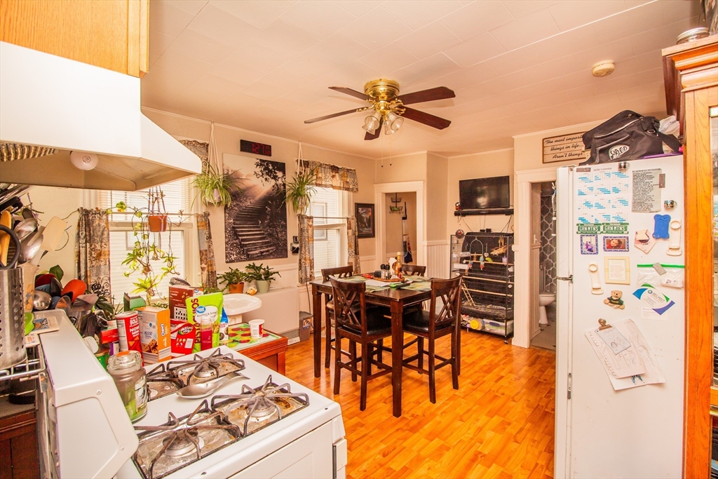 91 Stanton Street Worcester, MA 01605 - Photo 8 of 28