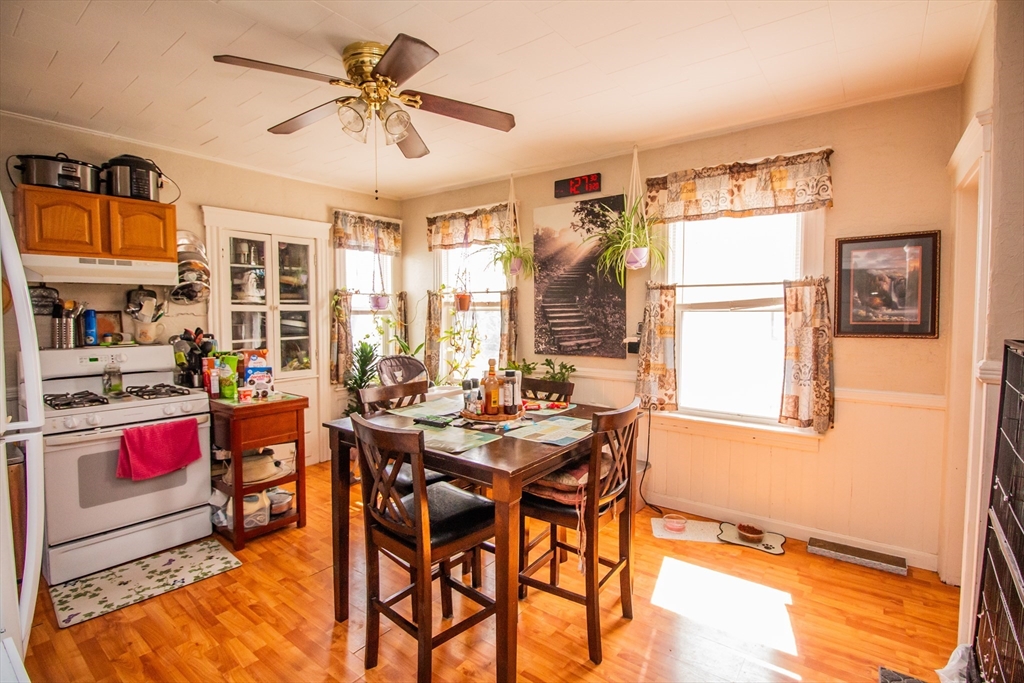 91 Stanton Street Worcester, MA 01605 - Photo 9 of 28