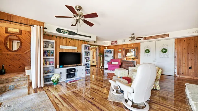 $549,900 | 21193 Bermuda Drive, Abingdon, VA 24211