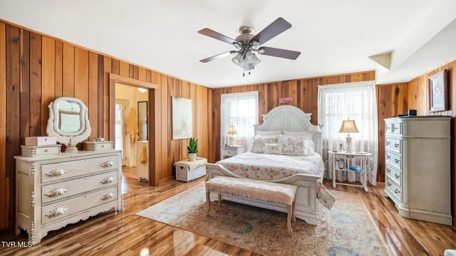 $549,900 | 21193 Bermuda Drive, Abingdon, VA 24211