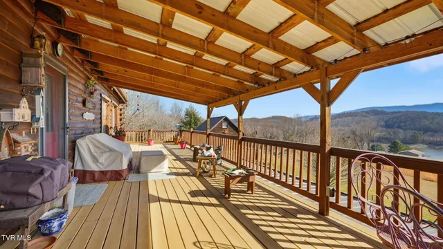 $549,900 | 21193 Bermuda Drive, Abingdon, VA 24211