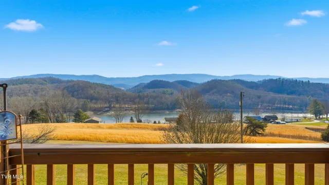 $549,900 | 21193 Bermuda Drive, Abingdon, VA 24211