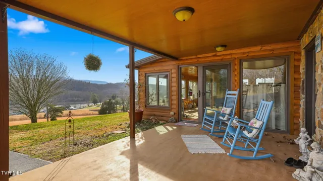 $549,900 | 21193 Bermuda Drive, Abingdon, VA 24211