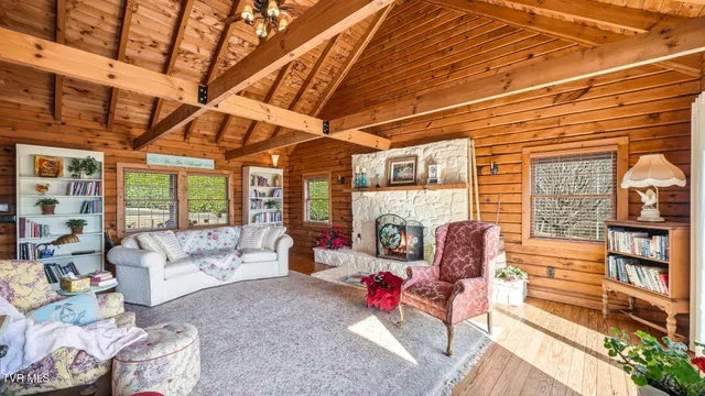 $549,900 | 21193 Bermuda Drive, Abingdon, VA 24211