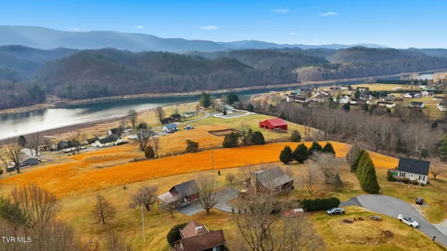 $549,900 | 21193 Bermuda Drive, Abingdon, VA 24211