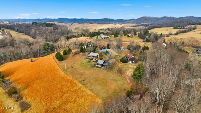 $549,900 | 21193 Bermuda Drive, Abingdon, VA 24211