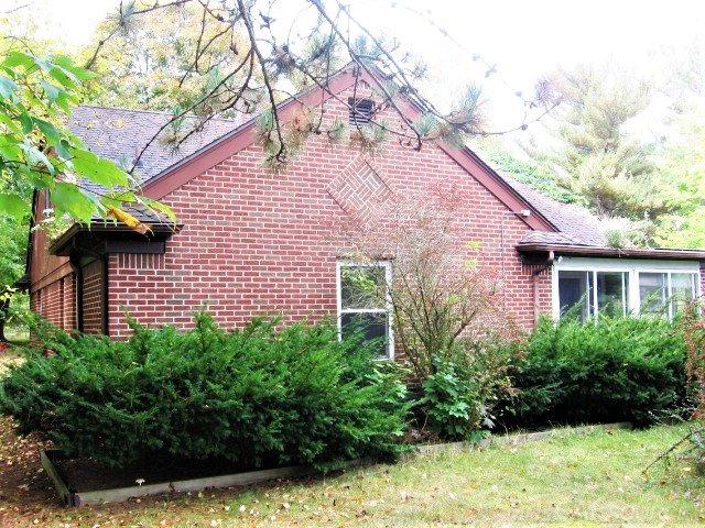 3636 Lakeshore Road Lexington, MI 48450 - Photo 3 of 33