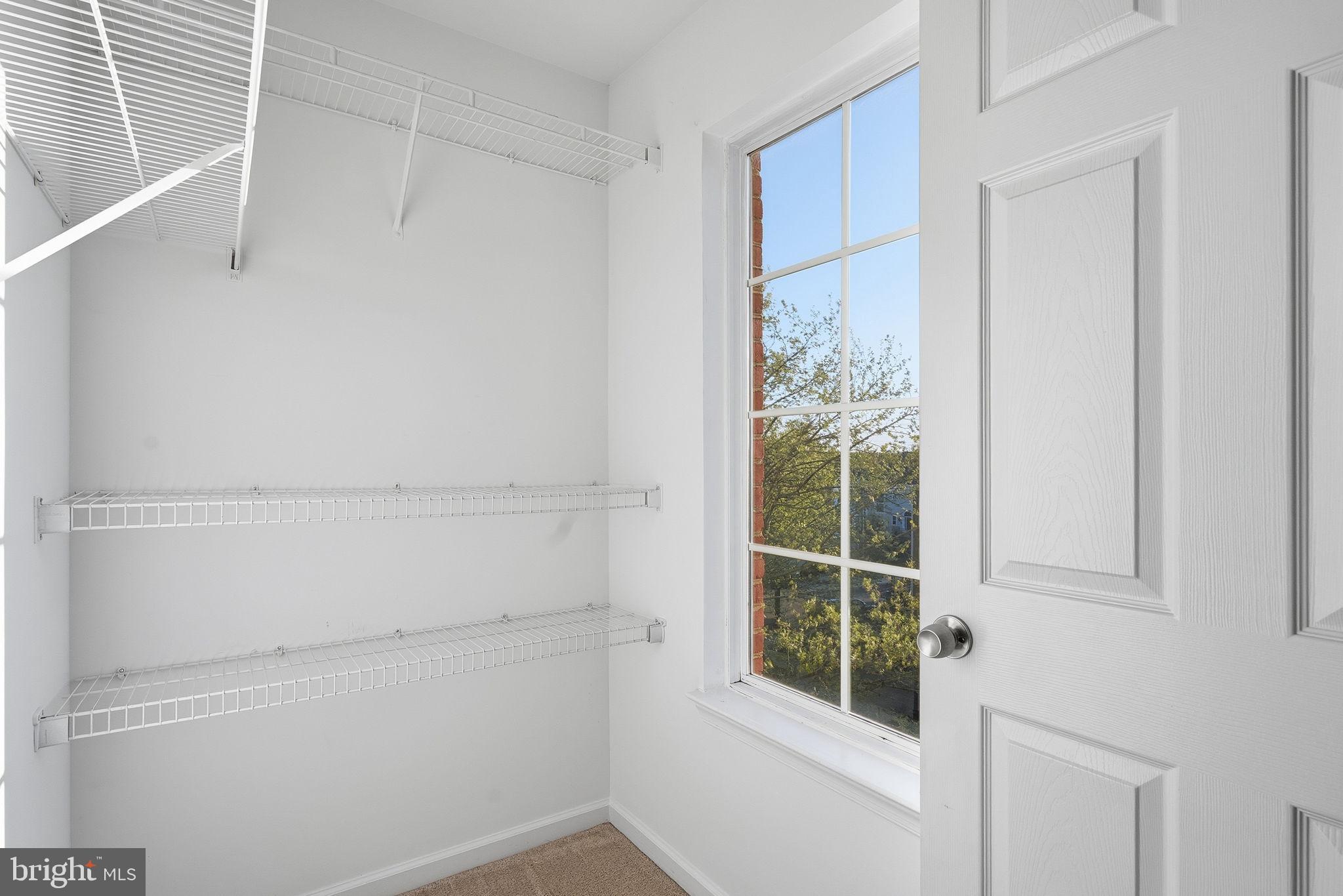 1881 Crescent Park Drive Reston, VA 20190 - Photo 28 of 43