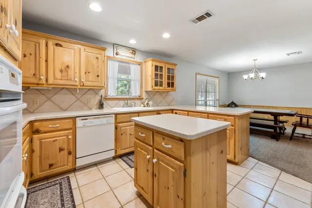 $325,000 | 236 Golfview Drive North, Normangee, TX 77871