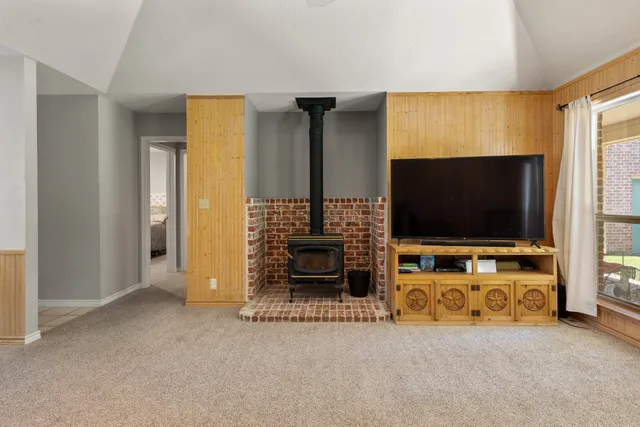 $325,000 | 236 Golfview Drive North, Normangee, TX 77871