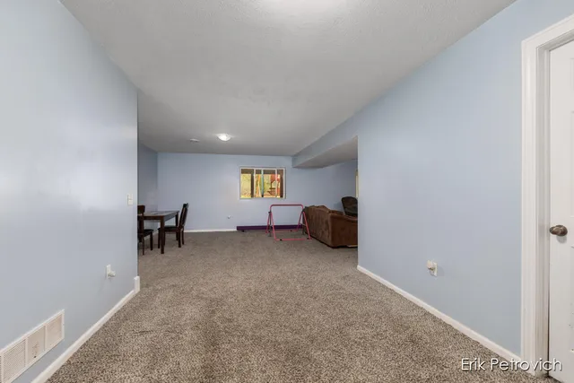 $460,000 | 581 Cumings Court Northwest, Sparta, MI 49345