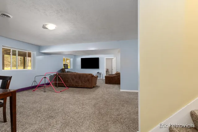 $460,000 | 581 Cumings Court Northwest, Sparta, MI 49345