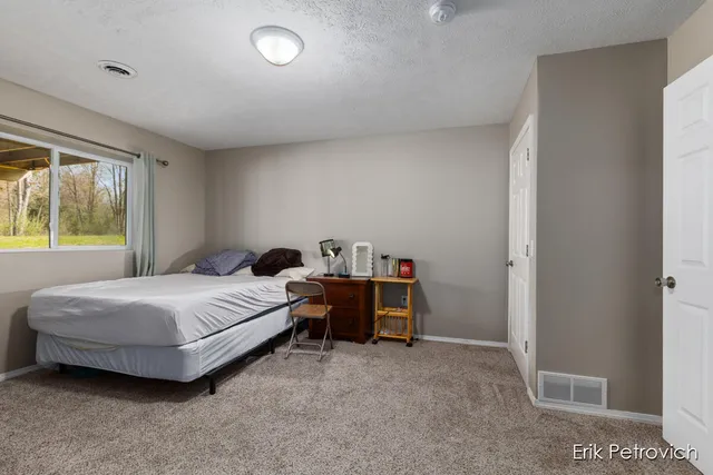 $460,000 | 581 Cumings Court Northwest, Sparta, MI 49345