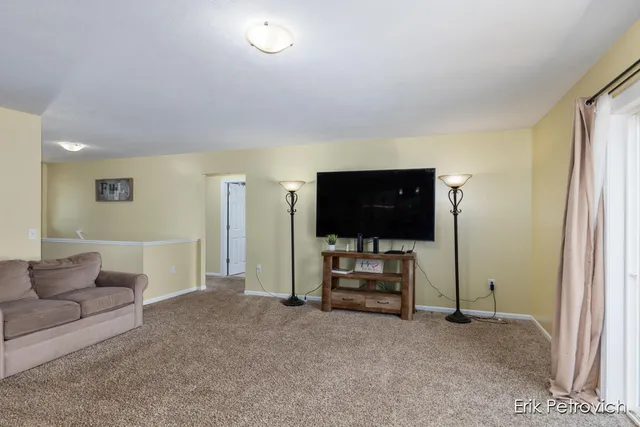 $460,000 | 581 Cumings Court Northwest, Sparta, MI 49345