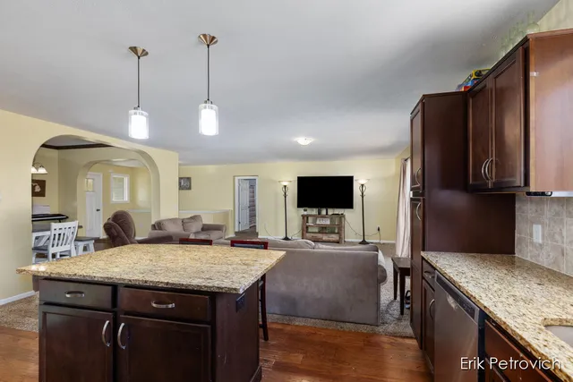 $460,000 | 581 Cumings Court Northwest, Sparta, MI 49345