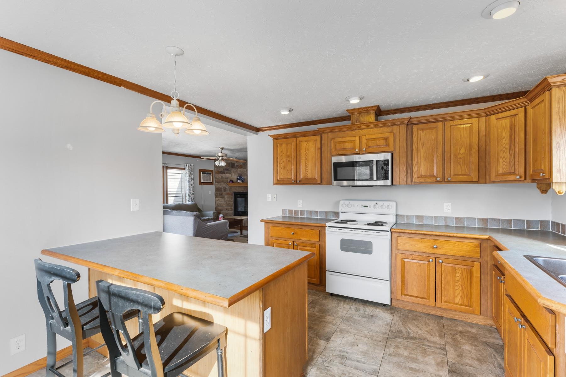 38 Tarah Way Fremont, NH 03044 - Photo 8 of 26